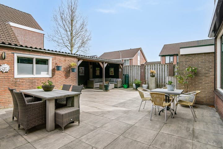 Foto 31 van Margrietstraat 2