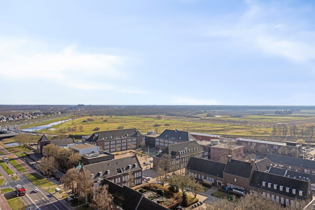 Foto 8 van Hofplein 93