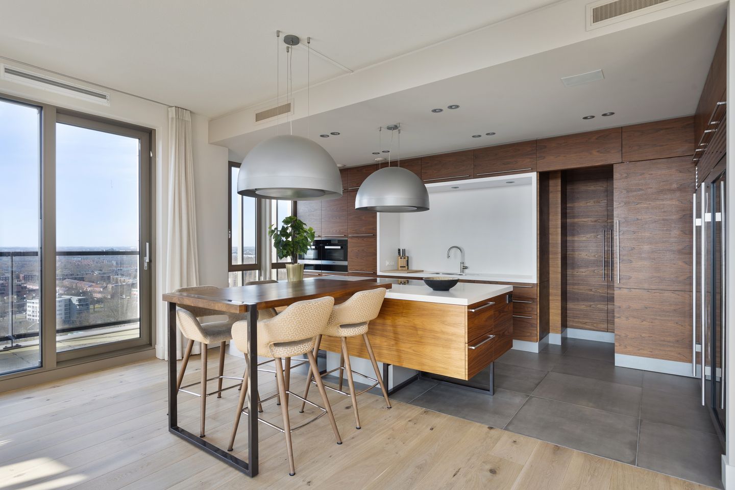 Foto 10 van Hofplein 93