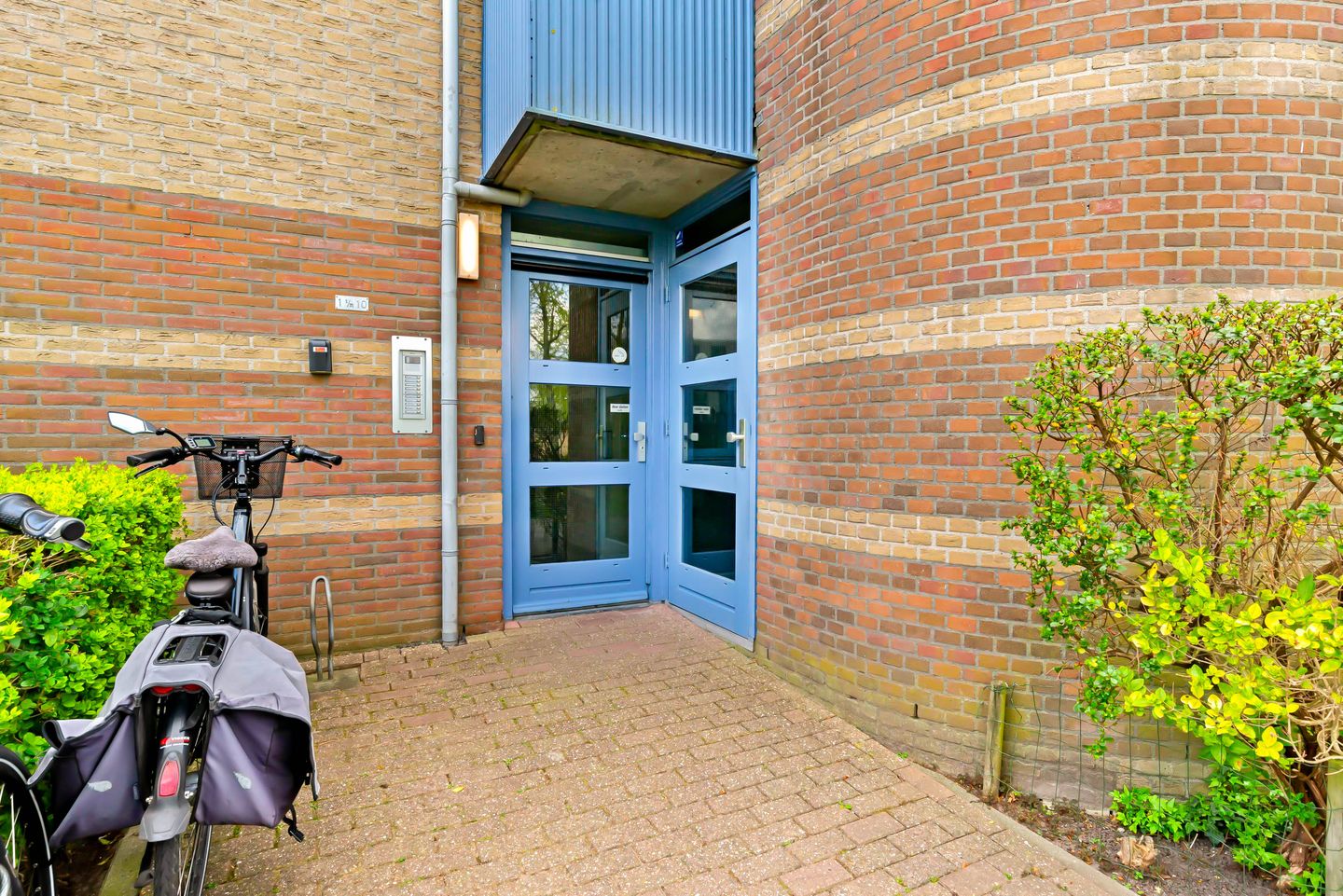 Photo 10 of Dotterbloem 1