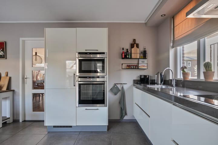 Photo 12 of Mgr Bekkersstraat 11