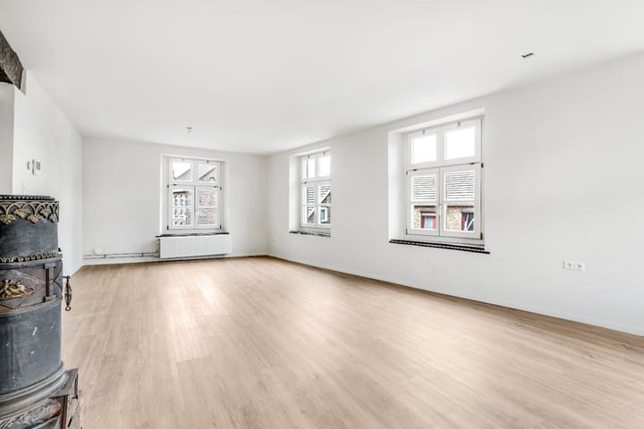 Photo 4 of Rijksweg Zuid 27-E