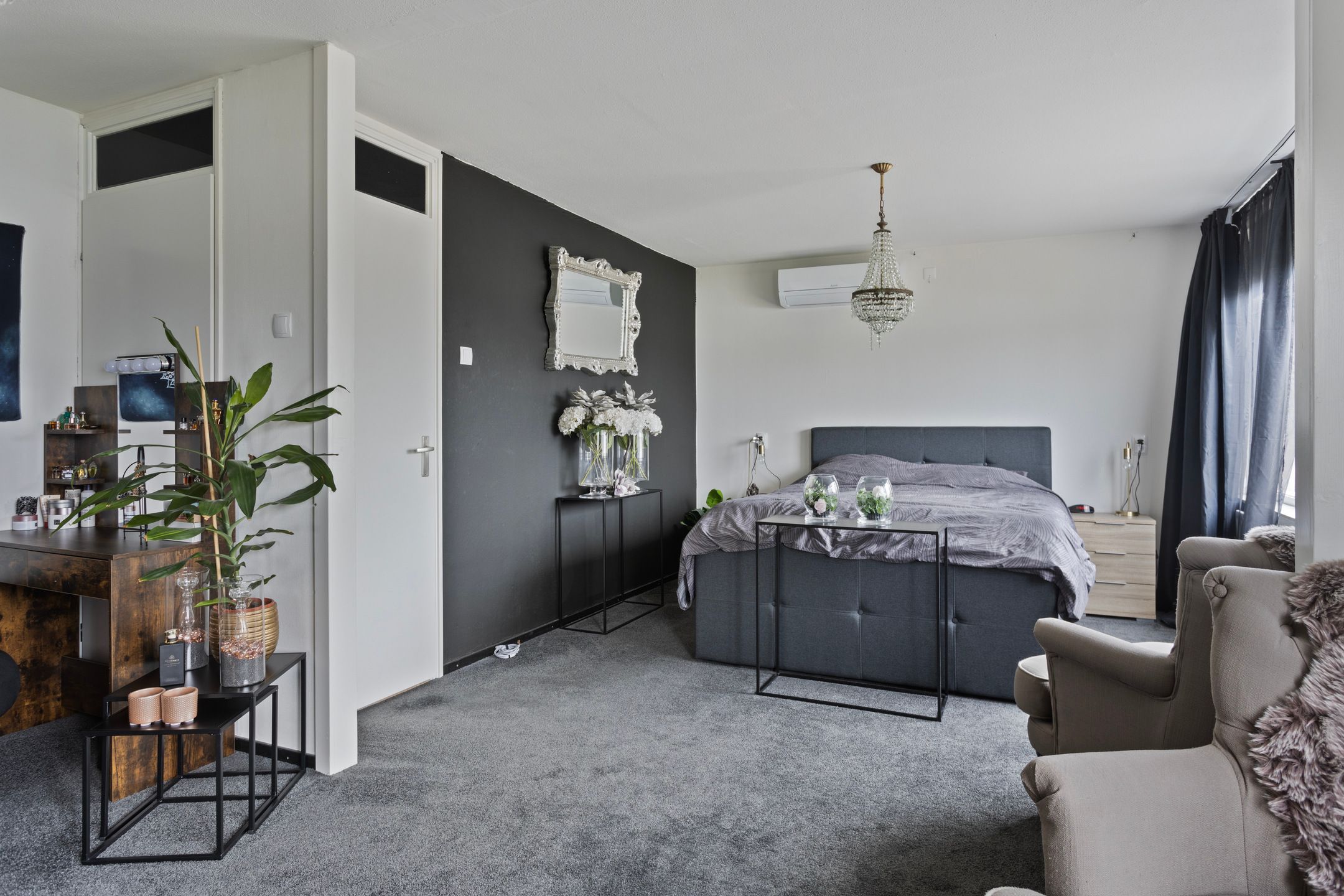 Foto 15 van Uniastate 5