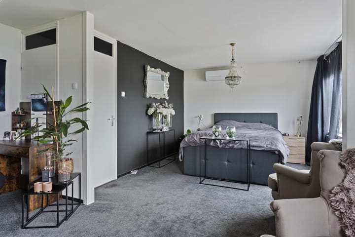 Foto 15 van Uniastate 5