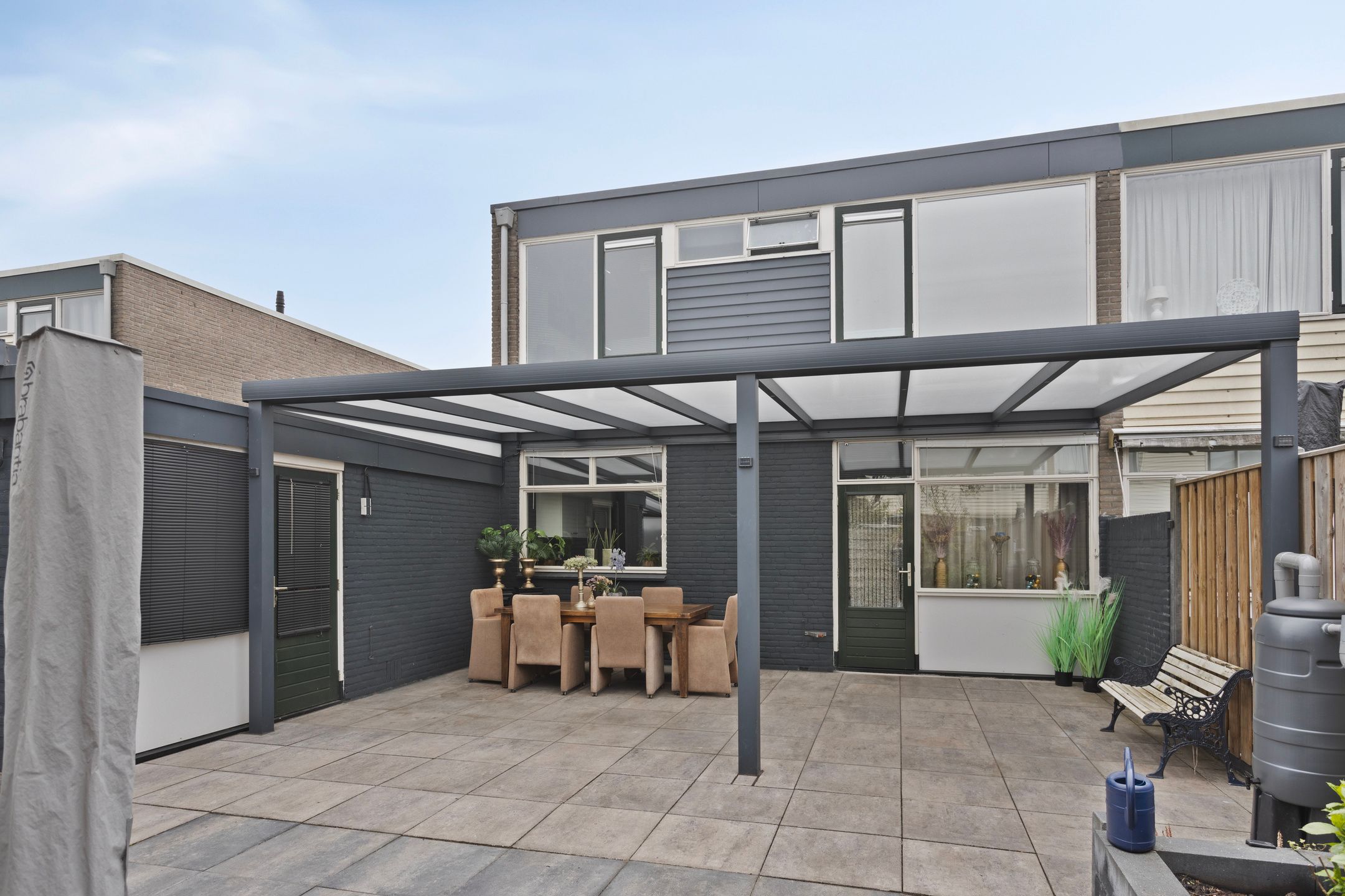 Foto 24 van Uniastate 5