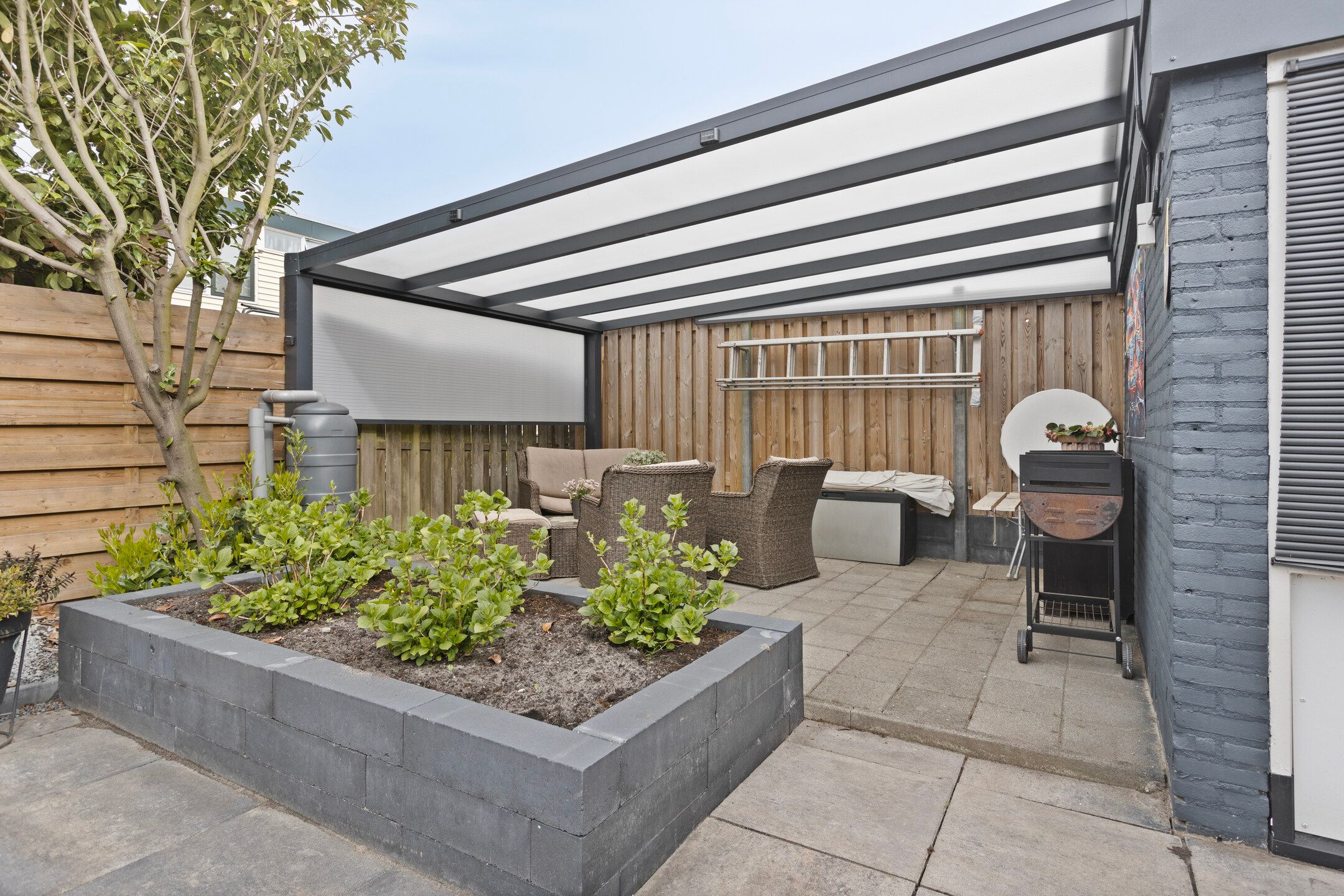 Foto 27 van Uniastate 5