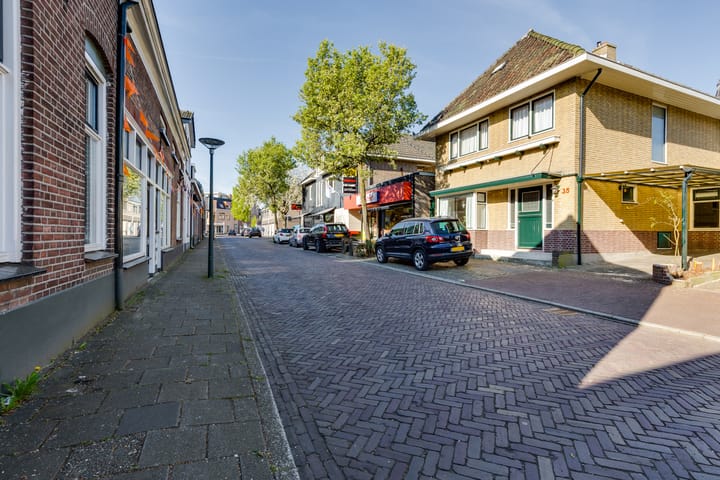 Foto 50 van Bredevoortsestraatweg 35