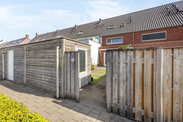 Foto 36 van Sluisstraat 123