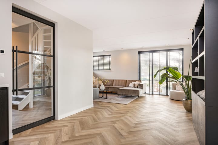 Foto 11 van Max van der Stoelstraat 2