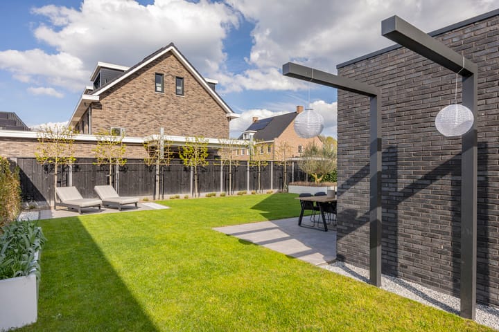 Foto 35 van Max van der Stoelstraat 2