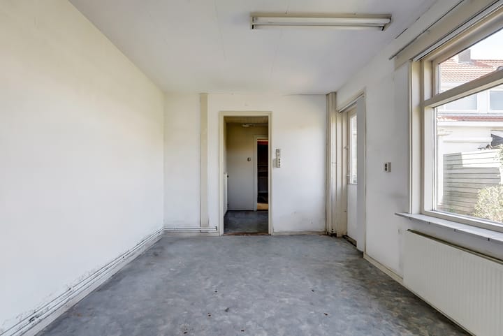 Foto 15 van Leliestraat 70