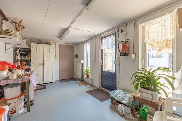 Foto 28 van Den Hof 25