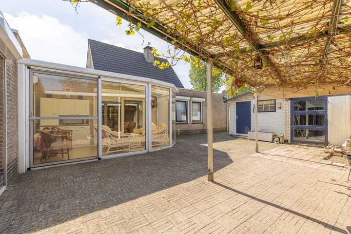 Foto 36 van Den Hof 25