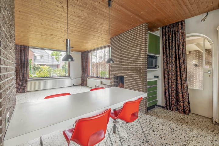 Photo 24 of Oranjestraat 115