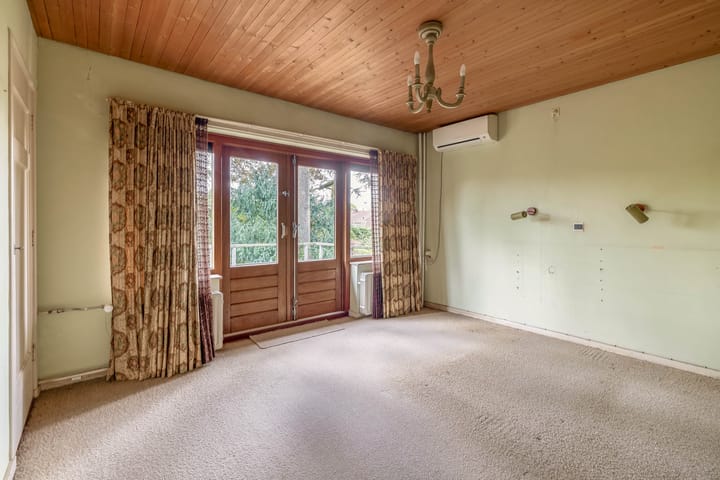 Photo 41 of Oranjestraat 115