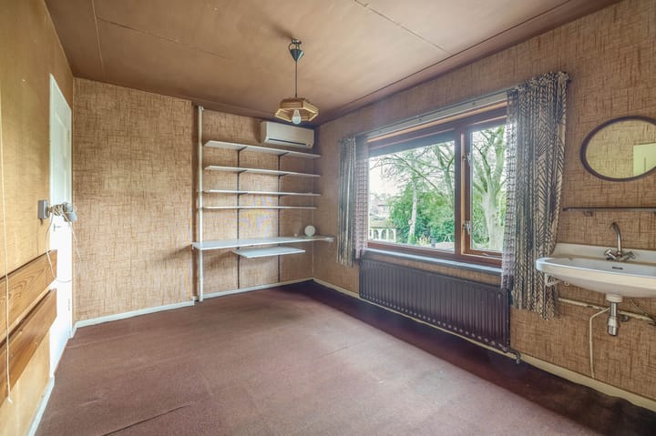 Photo 47 of Oranjestraat 115