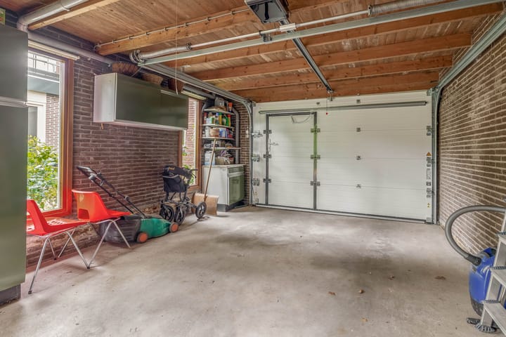 Photo 53 of Oranjestraat 115