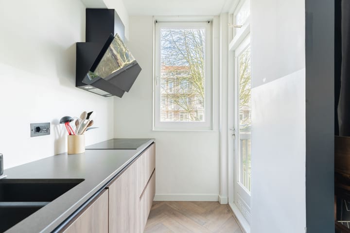 Foto 10 van Paramariboplein 34-1