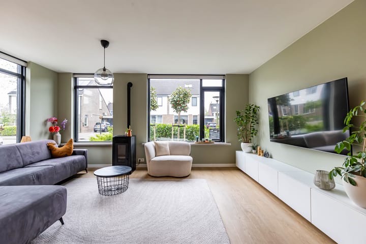 Photo 23 of Jarigsmastins 8