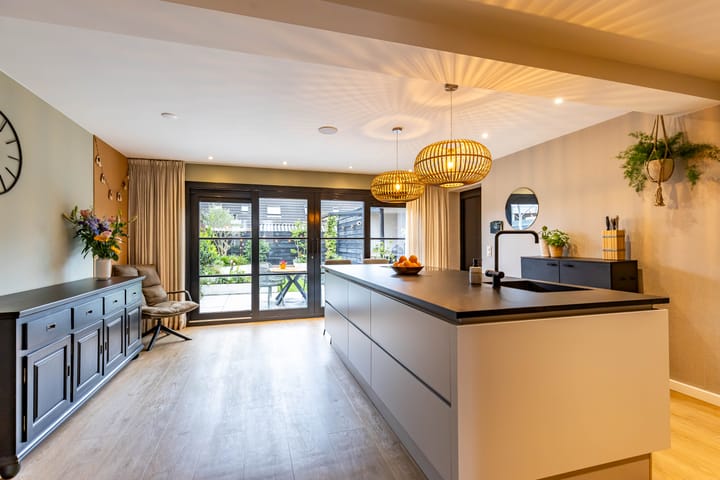 Photo 31 of Jarigsmastins 8