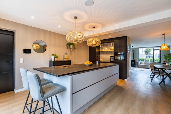 Photo 34 of Jarigsmastins 8