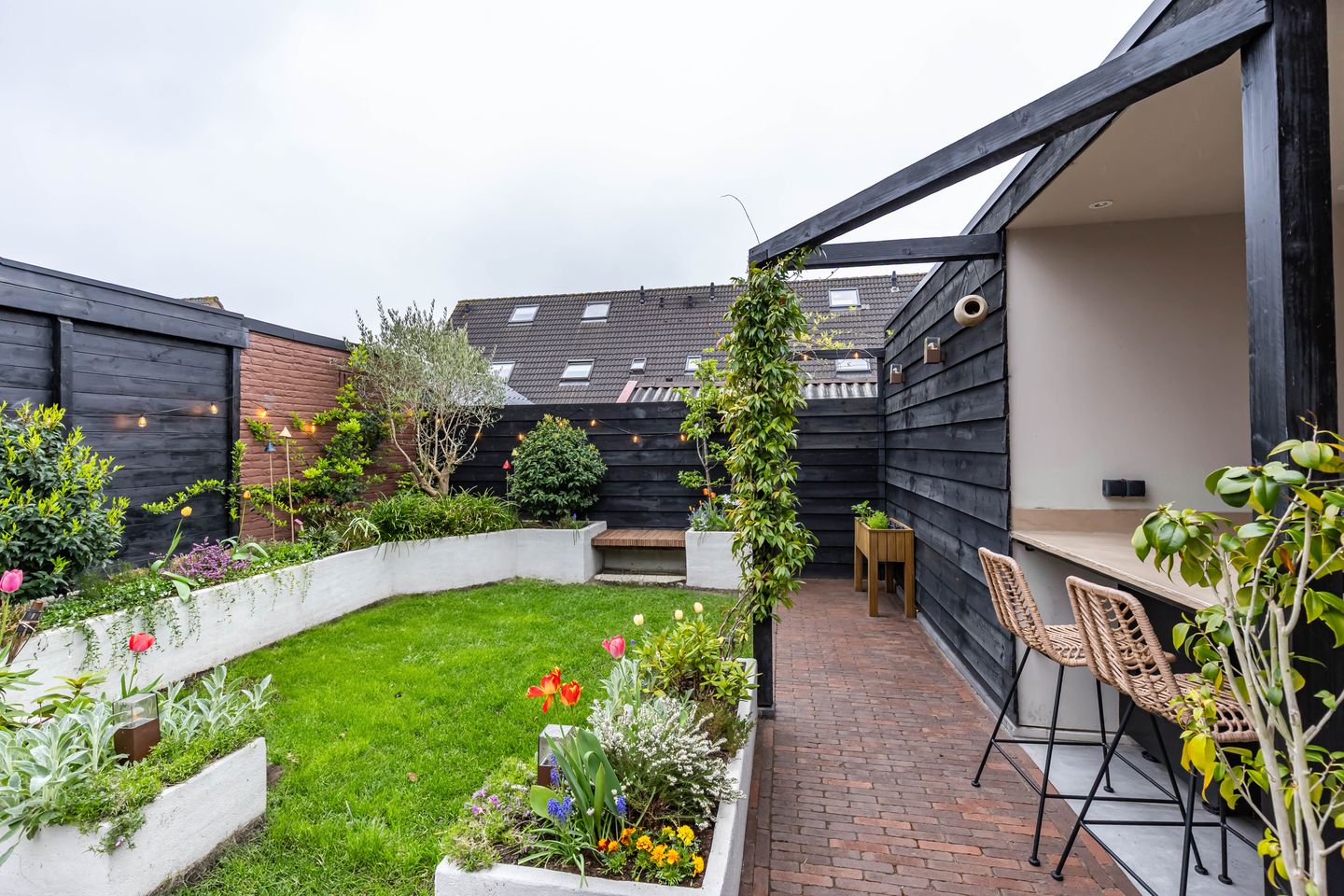 Foto 50 van Jarigsmastins 8