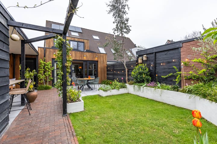 Photo 51 of Jarigsmastins 8