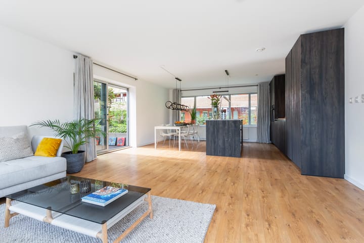 Foto 8 van Willem Molenbroekplein 1