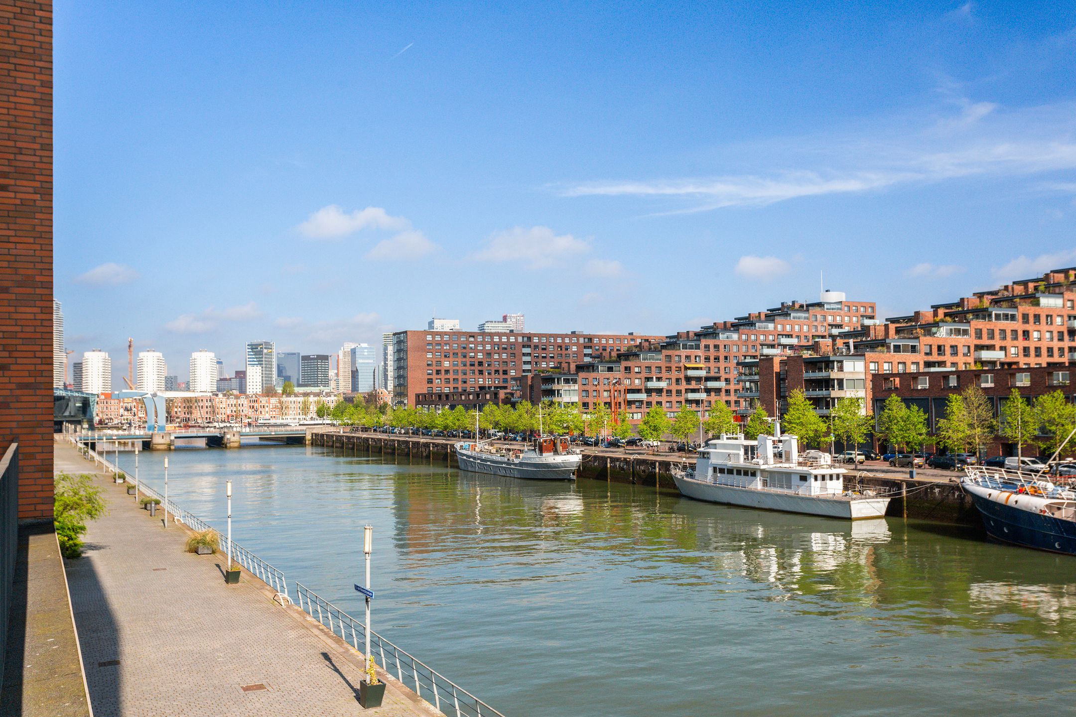 Foto 24 van Willem Molenbroekplein 1