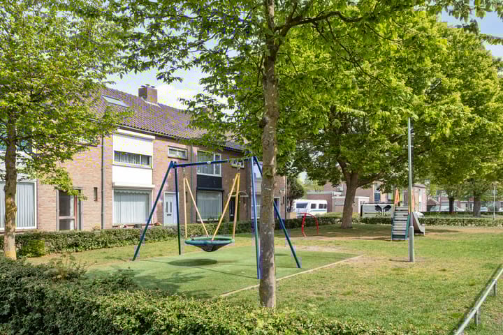 Foto 33 van Jekerstraat 37