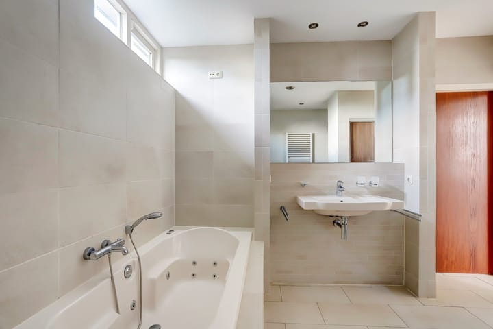 Foto 23 van Kanaalweg 131-A