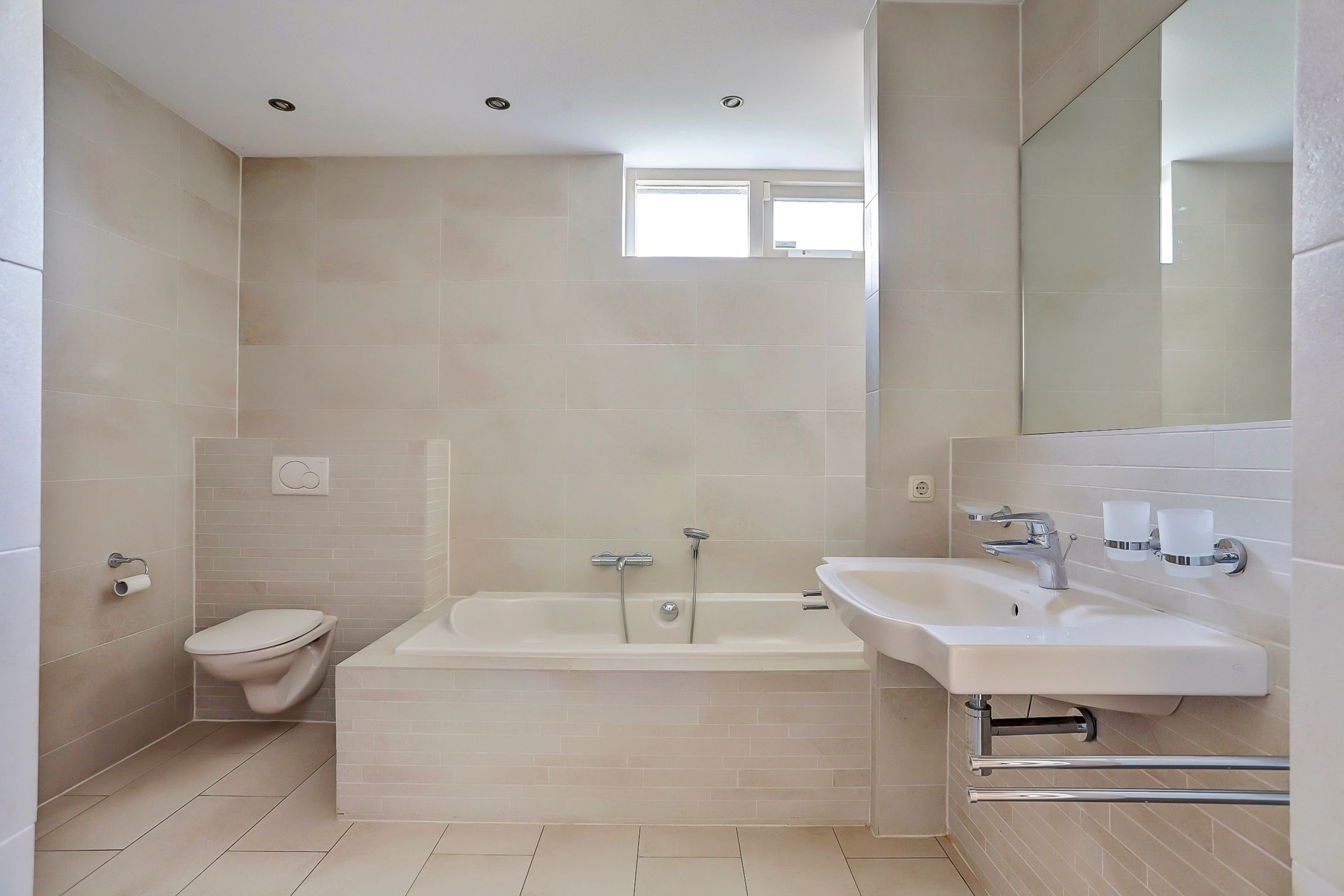 Foto 24 van Kanaalweg 131-A