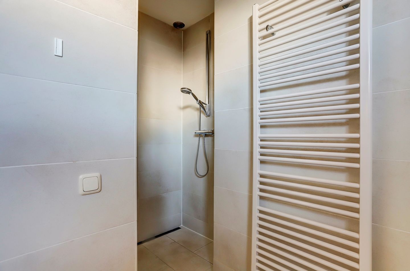 Foto 25 van Kanaalweg 131-A