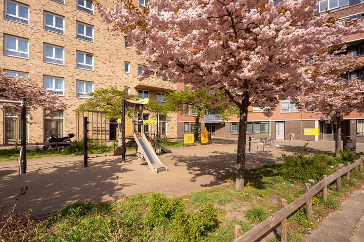 Photo 21 of Insulindeweg 90-B