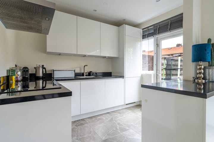 Foto 9 van Adelaarstraat 8