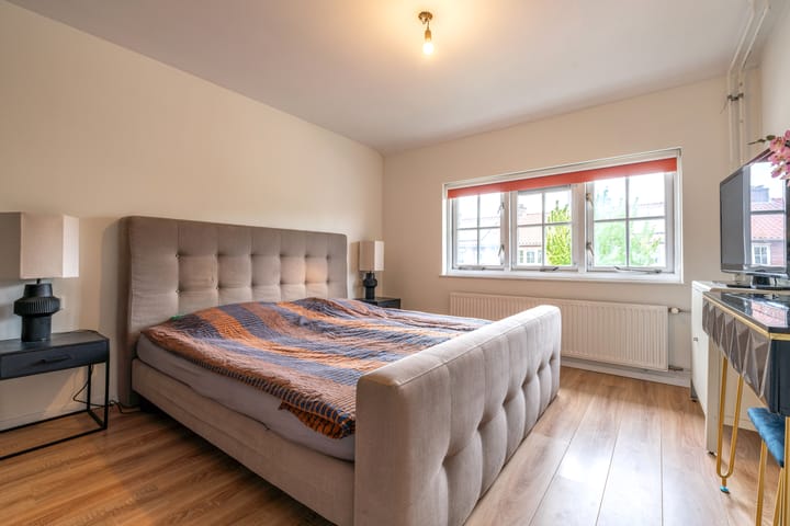 Foto 12 van Adelaarstraat 8