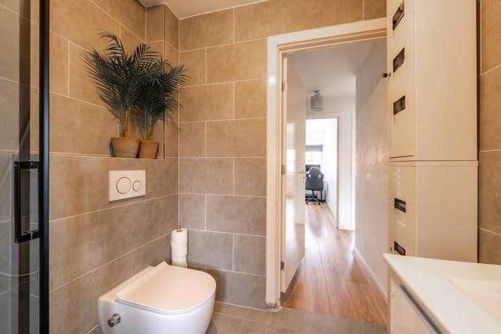 Foto 15 van Adelaarstraat 8