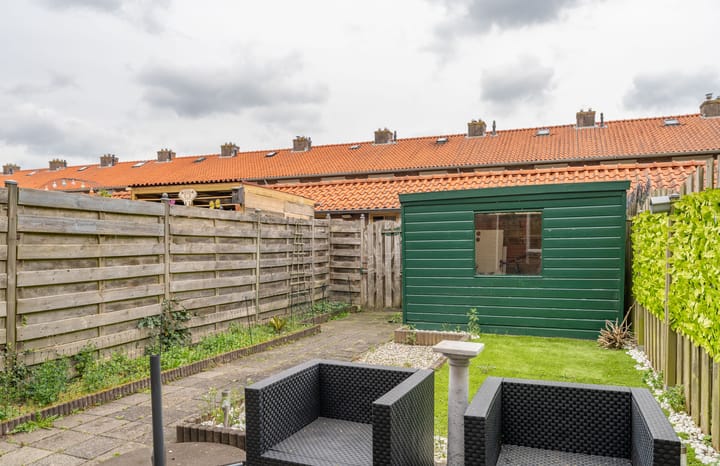 Foto 23 van Adelaarstraat 8