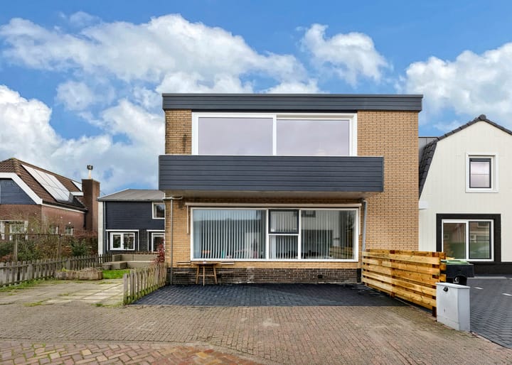 Dorpsstraat 726