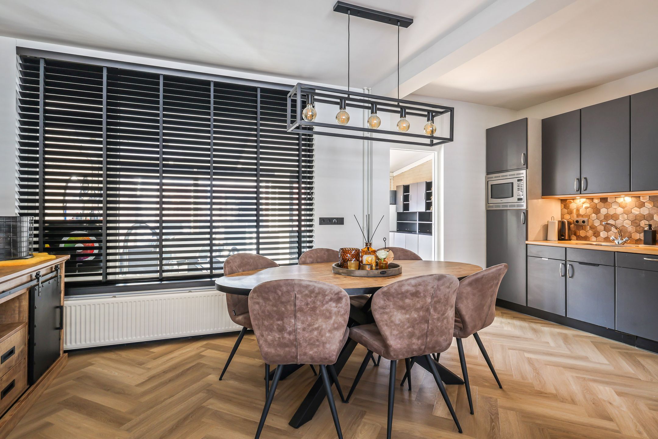 Foto 6 van Dr. J. van Beurdenstraat 7