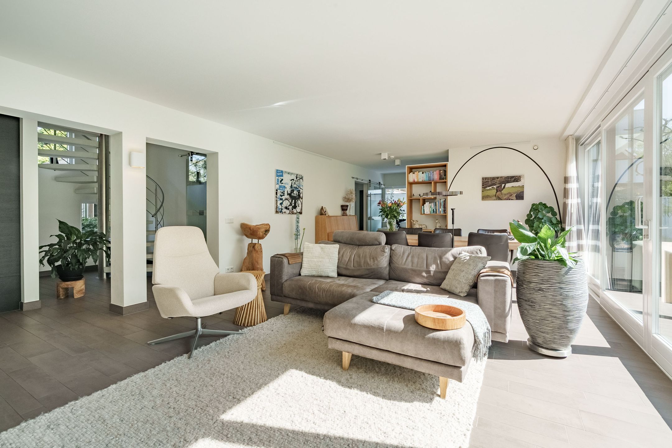 Foto 9 van Generaal Foulkesweg 111