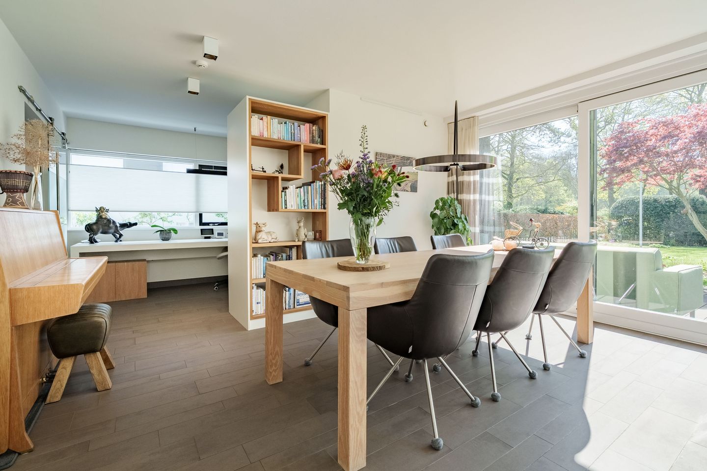 Foto 10 van Generaal Foulkesweg 111