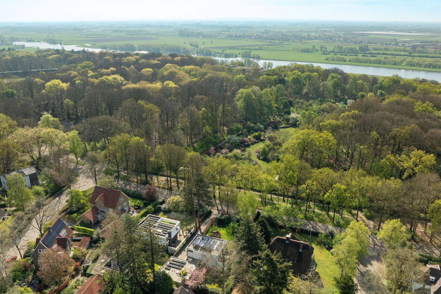 Foto 50 van Generaal Foulkesweg 111