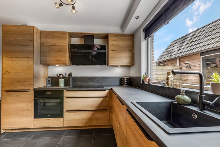 Foto 3 van Jasmijn 55