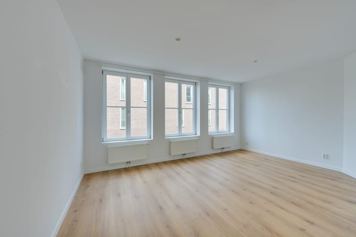 Photo 2 of Kleine Houtstraat 15-2