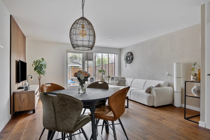 Photo 2 of Wilhelmina van Pruisenlaan 122