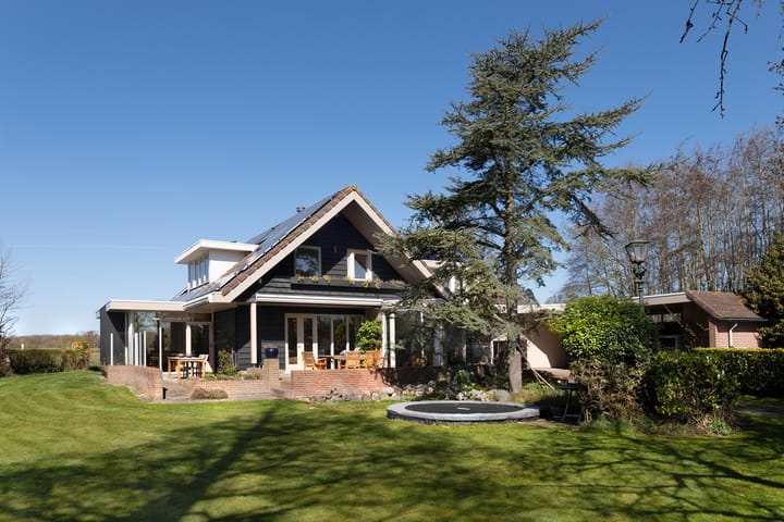 Foto 1 van Hogezoom 67-A