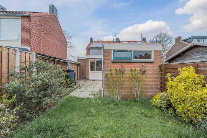 Photo 42 of Amalia van Solmsstraat 43