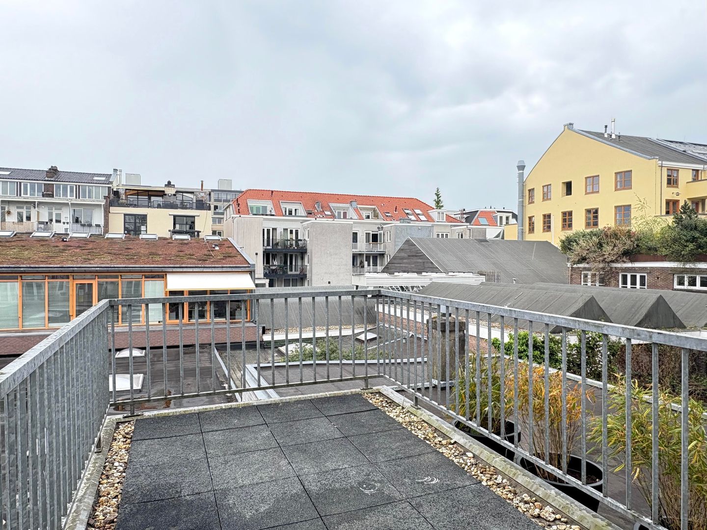 Photo 4 of Henri Polaklaan 13-B2