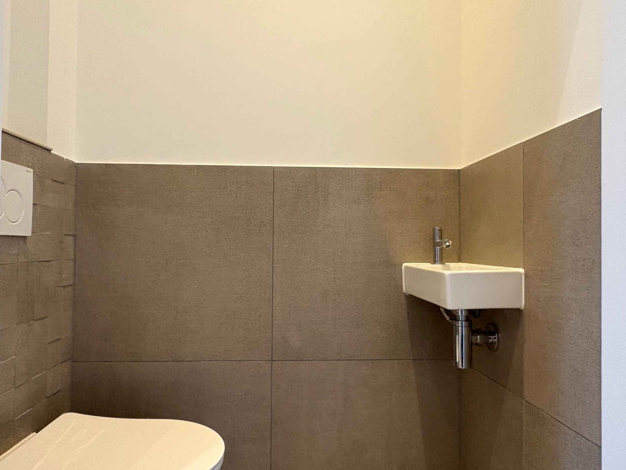 Photo 6 of Henri Polaklaan 13-B2